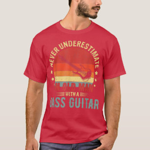 Camiseta El Retro Nunca Subestima A Un Viejo Con Una Mierda