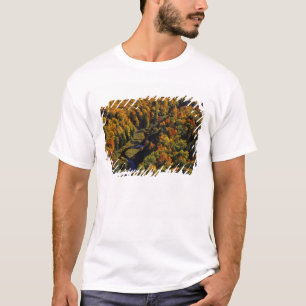 Camiseta El río Big Carp en otoño en Porcupine