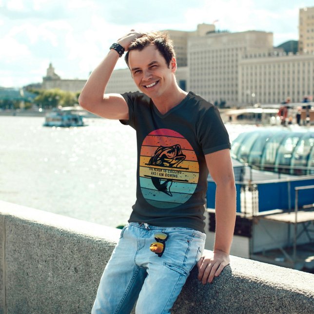 Camiseta El río llama y estoy viniendo a la vieja basura (Subido por el creador)