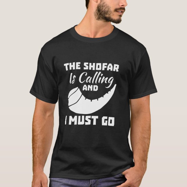 Camiseta El Shofar Llama Y Debo Ir Año Nuevo Judío (Anverso)