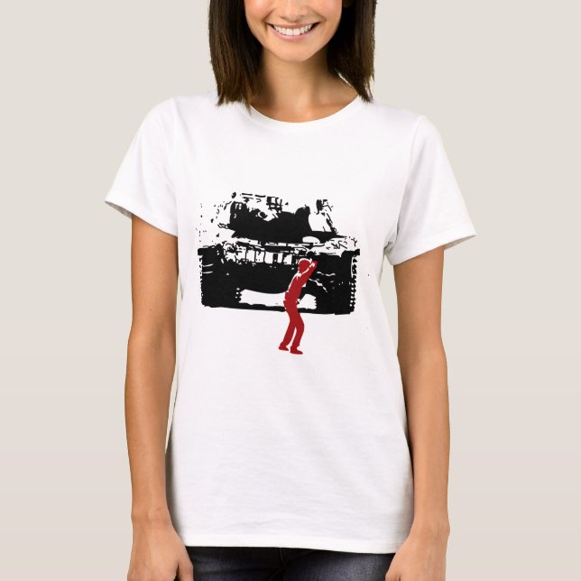 CAMISETA EL TANQUE CONTRA MUCHACHO (Anverso)