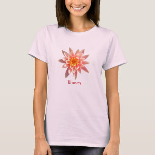 Camiseta El tanque de Lotus de la floración
