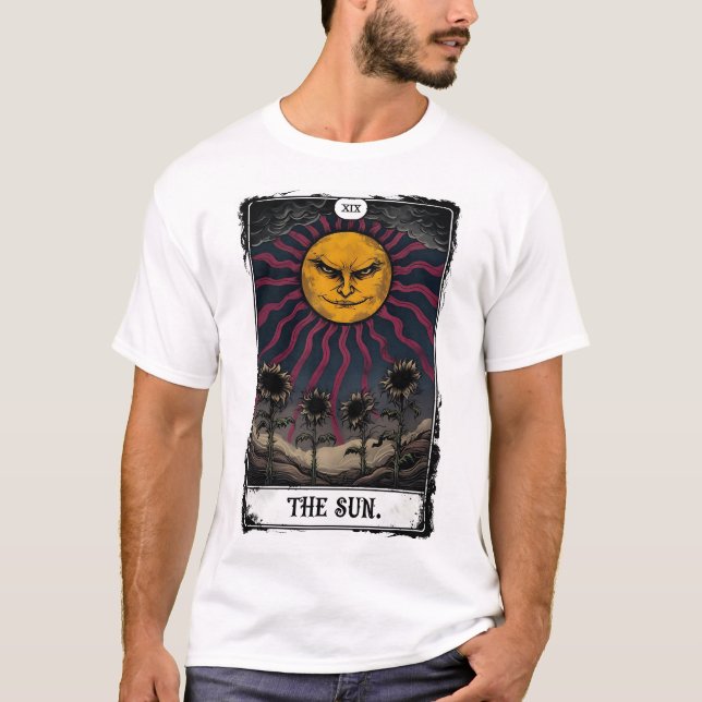 Camiseta El tarot del sol (Anverso)