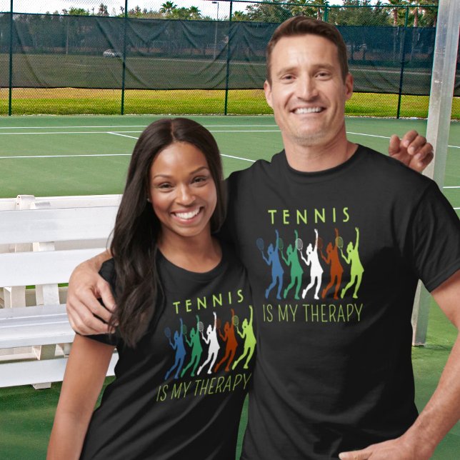Camiseta ¡El tenis es mi terapia! Jugadora de tenis negra (Subido por el creador)