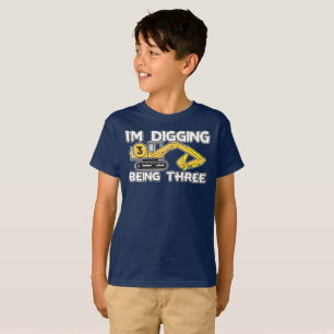 Camiseta El tercer cumpleaños de mi hijo estoy cavando sien