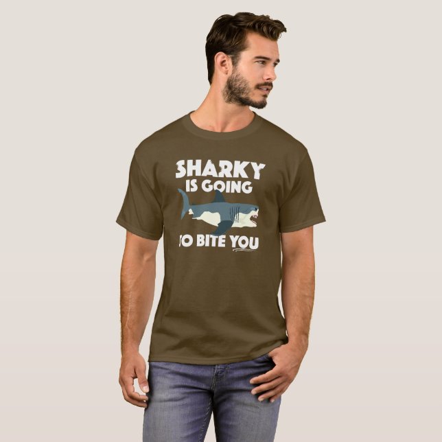 Camiseta El Tiburón Va A Mentir Tu Diseño - T Oscura Básica (Anverso completo)