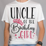 Camiseta El tío del Chica de cumpleaños, Personalizado de l<br><div class="desc">¿Buscando una camisa de cumpleaños que haga que su fiesta se complete? ¡No busque más que nuestros camisetas de la tripulación de cumpleaños! Estos elegantes tees son perfectos para cualquier día de fiesta de cumpleaños. Nuestros camisetas hacen un gran regalo para sus amigos y familia, y pueden ser usados juntos...</div>