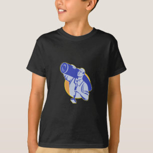 Camiseta El trabajador de la capa de la alfombra lleva la