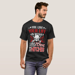 Camiseta El trabajador del campo petrolífero engancha la