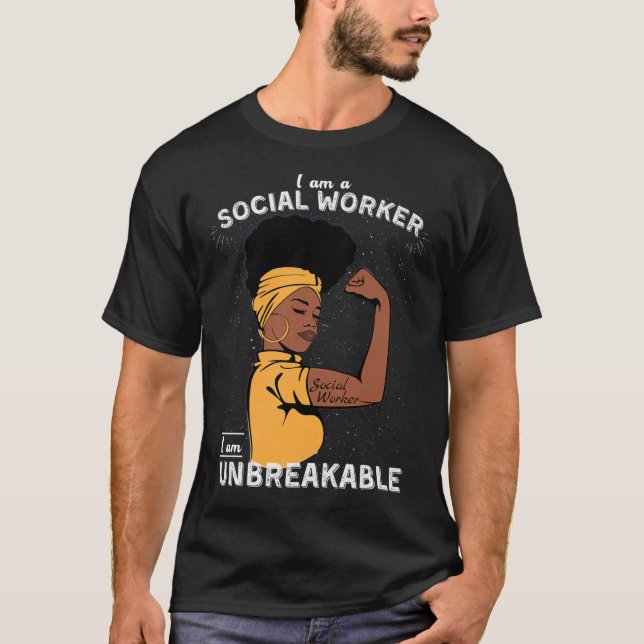 Camiseta El trabajador social negro obsequia una escuela in (Anverso)