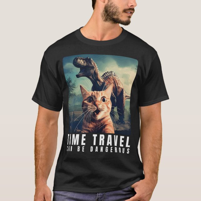 Camiseta El viaje en tiempo de gatos y sexo puede ser pelig (Anverso)