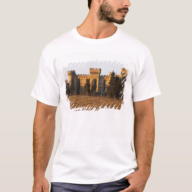 Camiseta El viñedo con las vides del syrah y el castillo (Anverso)