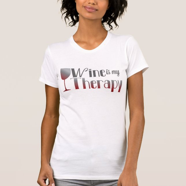 Camiseta El vino es mi terapia (Anverso)