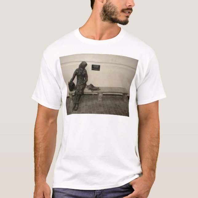 Camiseta Eleanor Rigby (Anverso)