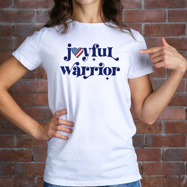 Camiseta Elecciones 2024 Kamala Joyful Warrior USA Bandera  (Subido por el creador)