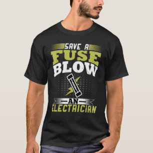 Camiseta Electricidad ahorra un golpe de humo a un cable el