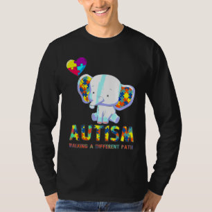 Camiseta Elefante Del Autismo Caminando Por Un Camino Difer
