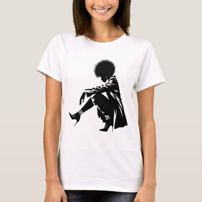Camiseta Elegancia: afroelegancia en blanco y negro (Anverso)