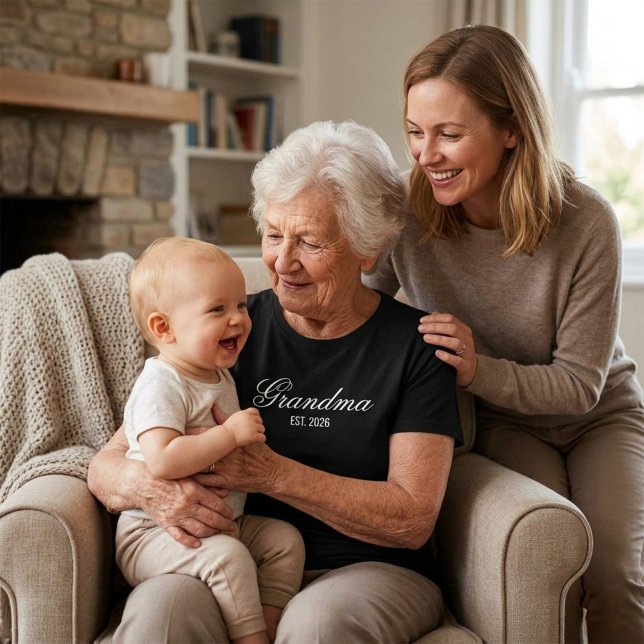 Camiseta Elegant Script Nueva Abuela Fecha de Establecimien (Elegant Script New Grandma Est Date T-Shirt, White Elegant Typography on a black T-Shirt)