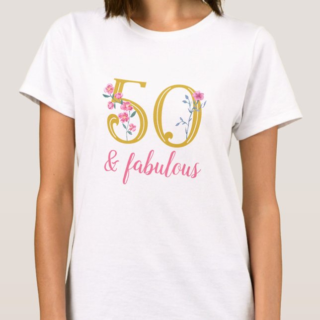 Camiseta Elegante 50 y fabuloso oro y floral rosa (50 and fabulous t-shirt, 50th birthday gift for friend, fifty and fabulous, pink and gold floral)