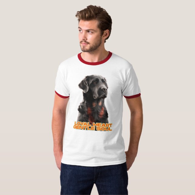 Camiseta Elegante arte Mascota realista de perro negro (Anverso completo)