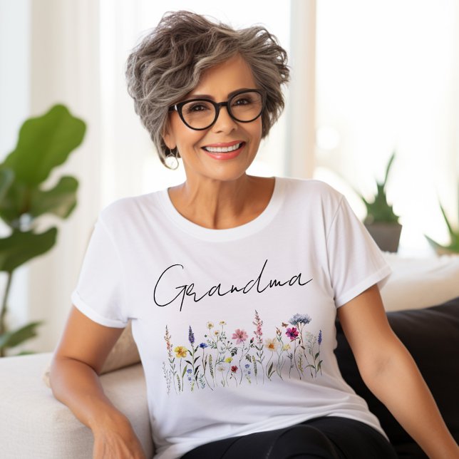 Camiseta Elegante Baby Shower de la Abuela de Flor Silvestr (Subido por el creador)