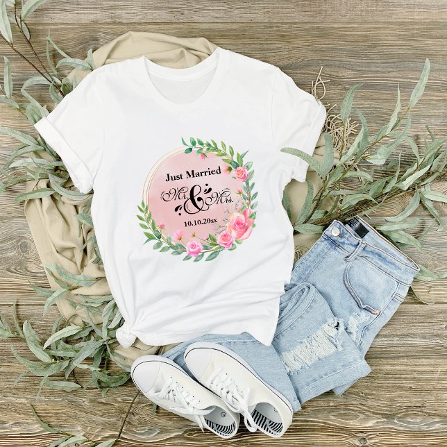 Camiseta Elegante Boda de Sr y Sra Flores Rosadas (Subido por el creador)