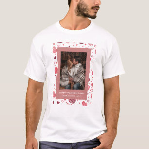 Camiseta Elegante Corazones Rojos Feliz Día de San Valentín