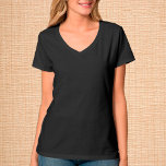 Camiseta elegante de cuello-V negro / Personalizar<br><div class="desc">Camiseta: Crea tu propia camiseta personalizado con texto. Ajustes fáciles (botón Editar diseño) añadiendo más texto,  colores de fondo o más imágenes.</div>