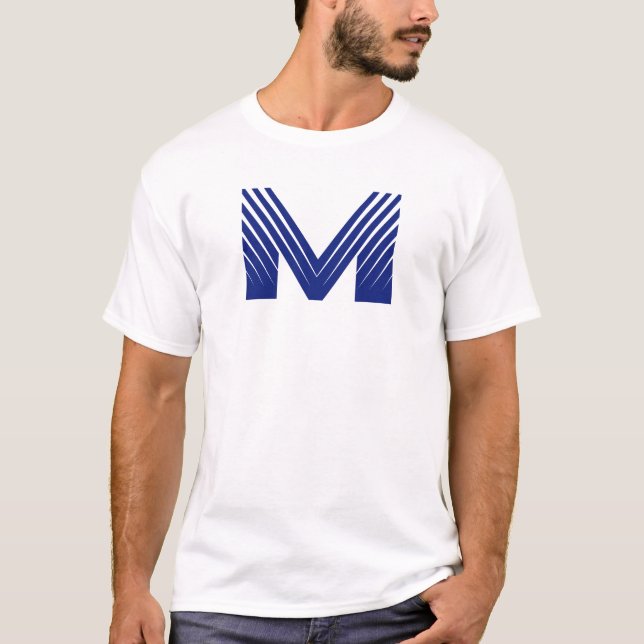 Camiseta Elegante letra M de línea azul  (Anverso)