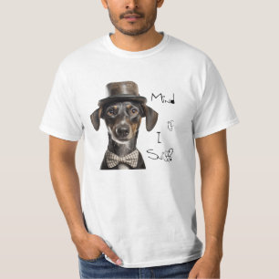 Camiseta Elegante Prisión Canina: Perro de zapatillas en un