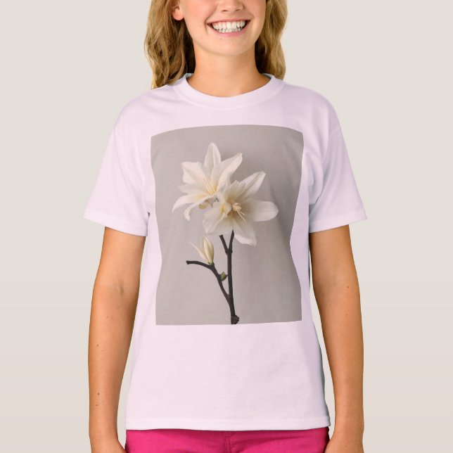 Camiseta Elegante Vainilla Blossom Tee: "Chicas" (Anverso)