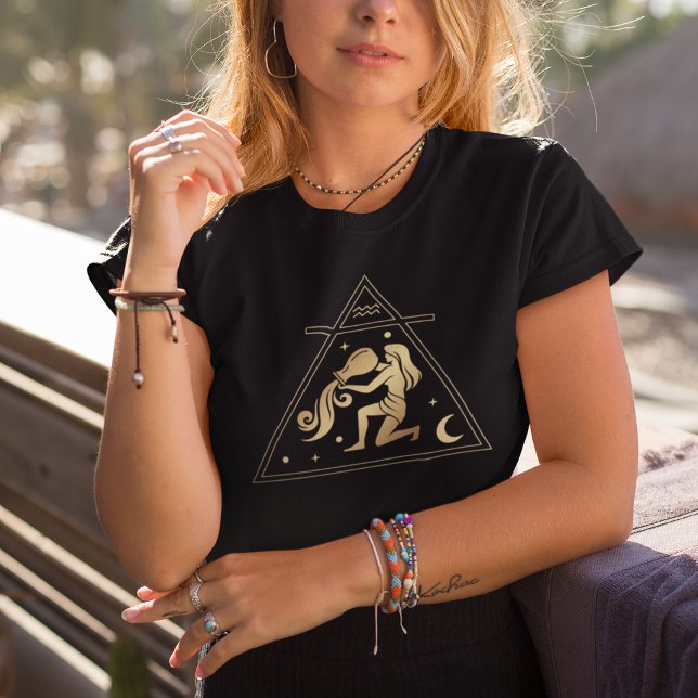 Camiseta Elemento de aire de Rótulo Aquarius Zodiac en oro (Subido por el creador)