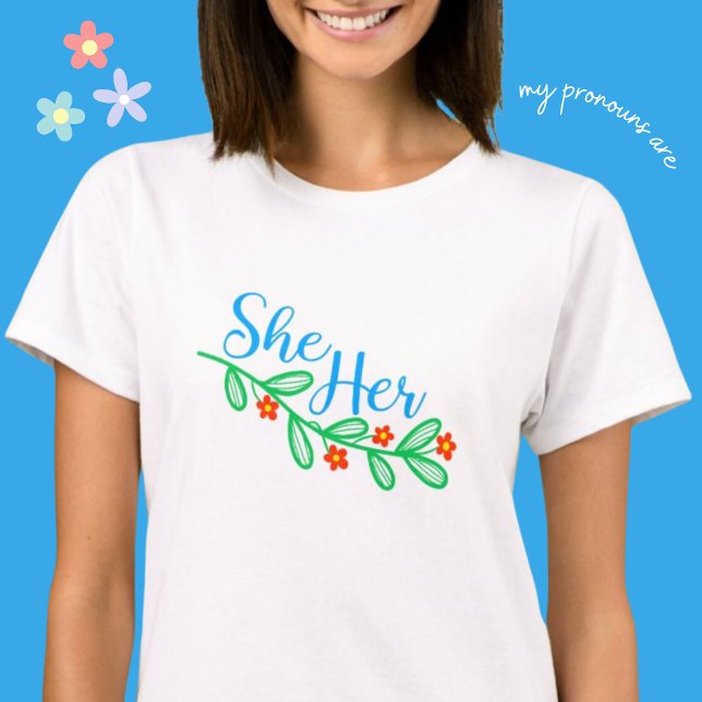 Camiseta Ella en flores (Subido por el creador)