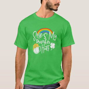 Camiseta Ella es mi bebedor medio día de patinaje