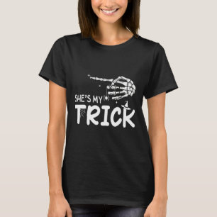 Camiseta Ella es mi trick Couples Skeleton Halloween