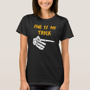 Camiseta Ella es mi truco él es mi regalo Lindas parejas a 