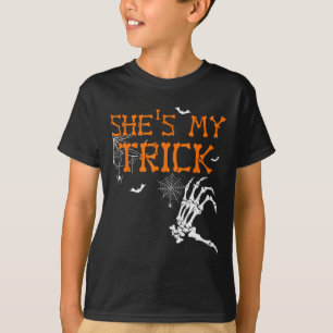 Camiseta Ella es mi truco Hes es mi gran pareja de Hallowee