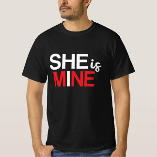 Camiseta Ella es mía - Diseño romántico para novia