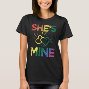 Camiseta Ella es mía LGBT Gay Lesbiana Amante Arcoíris Orgu