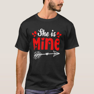 Camiseta Ella Es Mía Pareja De Enamorados Día De San Valent