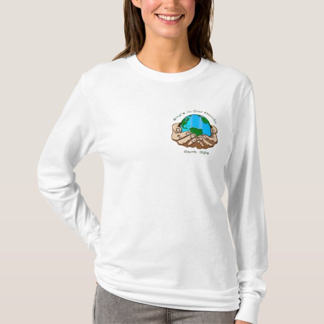 CAMISETA ELLA ESTÁ EN NUESTRA COBERTURA DE CAMAS (Anverso)