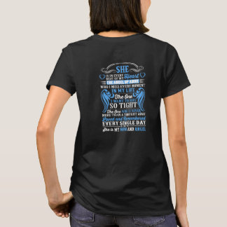 Camiseta Ella está en todos los latidos de mi corazón mi MO