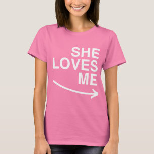 Camiseta Ella me ama (derecha) -.png