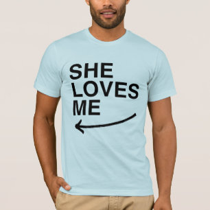 Camiseta Ella me ama .png (izquierdo)