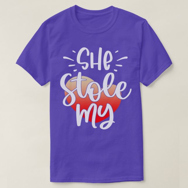Camiseta Ella Me Robó El Corazón (Diseño del anverso)