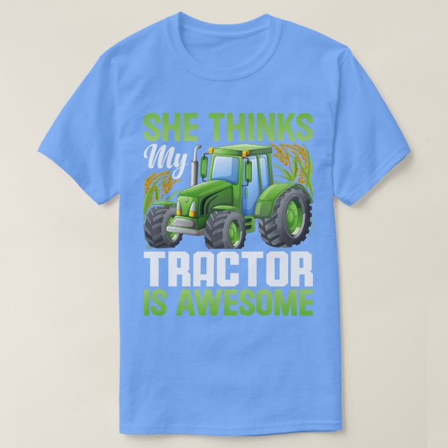 Camiseta Ella Piensa Que El Tractor Es Un Granjero Agrícola (Diseño del anverso)