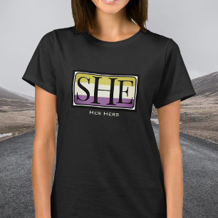 Camiseta Ella tiene su pronombre de género no binario