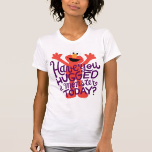 Camiseta Elmo Hugging