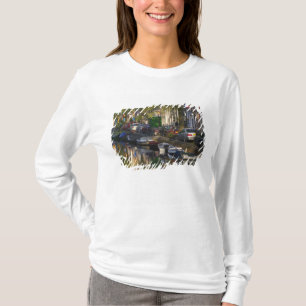 Camiseta Embarcaciones y edificios a lo largo de la cintura